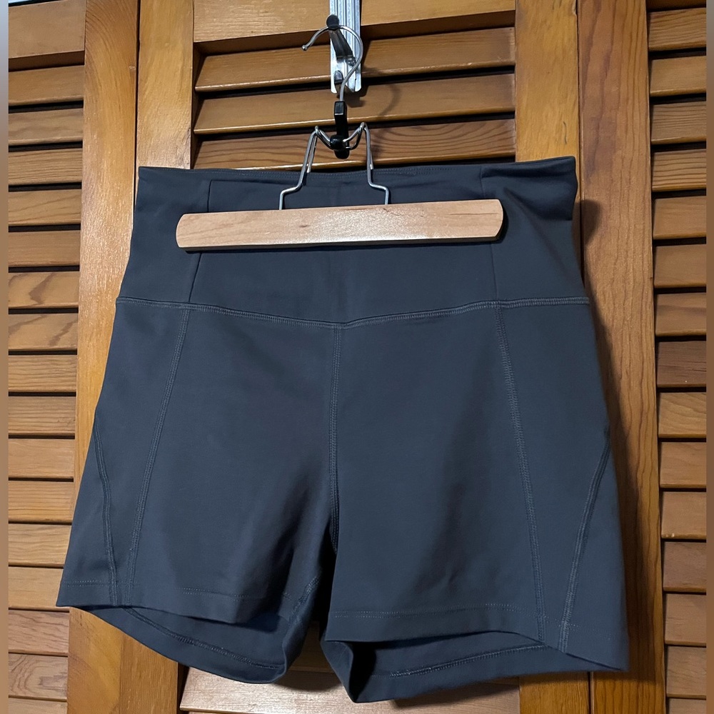 Girlfriend Collective Run Short Moon